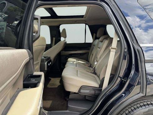 Used 2021 Ford Expedition XLT RWD image 33