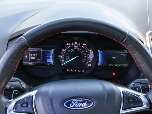 Used 2024 Ford Edge ST-Line w/ Class II Trailer Tow Package AWD/4WD image 9