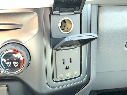 New 2026 Ford F250 XL w/ XL Chrome Package image 24