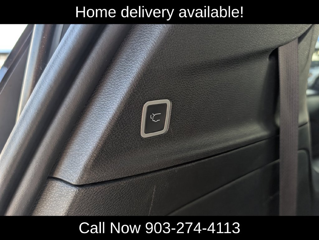Used 2026 Chrysler Pacifica Select FWD image 32