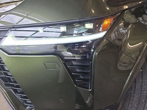 Used 2024 Lexus GX 550 w/ Cold Area Package image 33