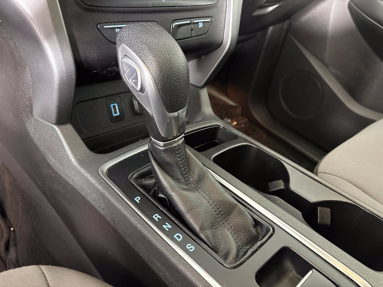 Used 2017 Ford Escape S FWD image 22