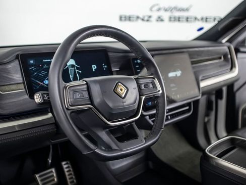 Used 2024 Rivian R1S Adventure AWD/4WD image 25
