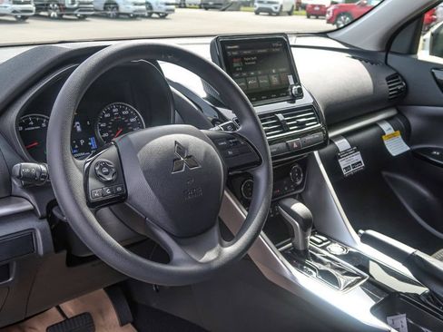 New 2026 Mitsubishi Eclipse Cross LE AWD/4WD image 23