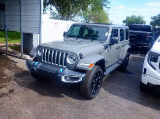 Used 2022 Jeep Wrangler Unlimited Sahara w/ Cold Weather Group AWD/4WD video 1