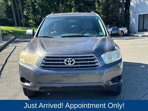 Used 2010 Toyota Highlander 4WD w/ Extra Value Pkg 2 image 2