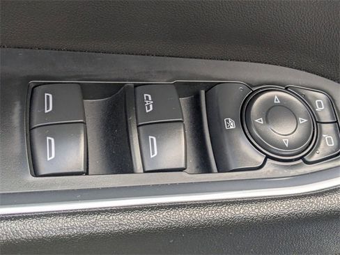 Used 2023 Chevrolet Silverado 1500 RST image 12