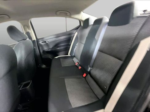 Used 2021 Nissan Versa SV FWD image 19