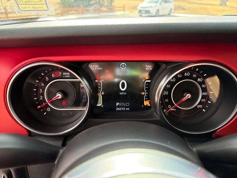 Used 2021 Jeep Wrangler Unlimited Rubicon image 17