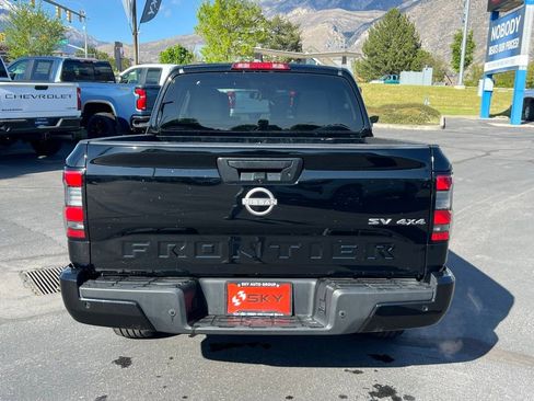 Used 2024 Nissan Frontier SV w/ Technology Package AWD/4WD image 10