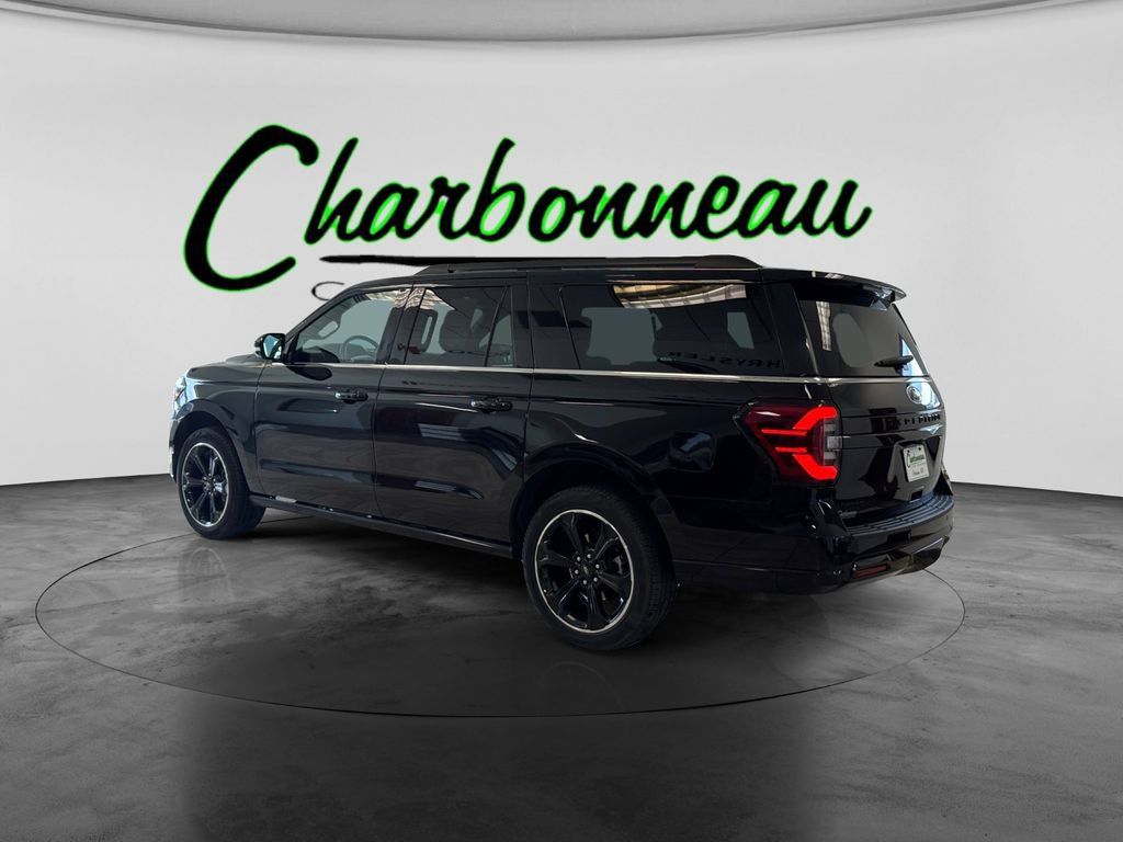 Used 2024 Ford Expedition Max Limited AWD/4WD image 3