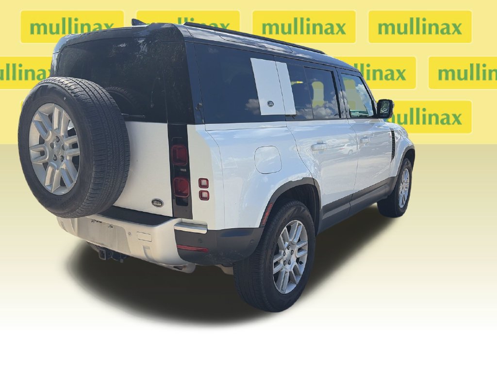 Used 2023 Land Rover Defender 110 S AWD/4WD image 4