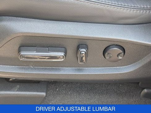 Used 2023 Honda Pilot Touring image 15