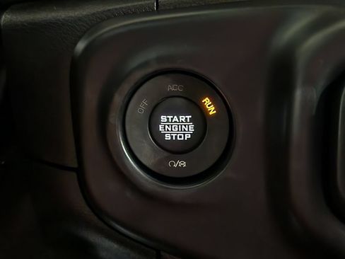 Used 2021 Jeep Wrangler Unlimited Sahara AWD/4WD image 41