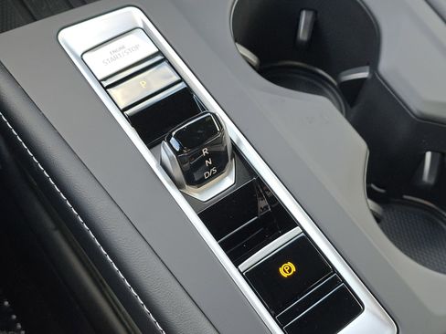 New 2026 Volkswagen Atlas Cross Sport SE image 22