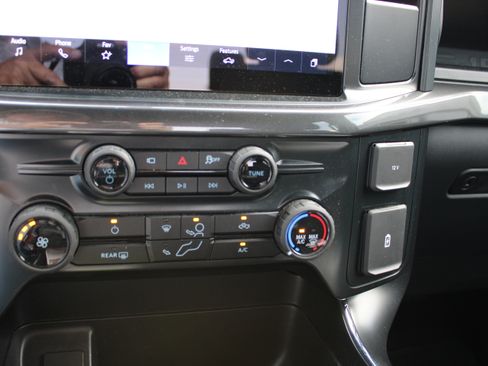 Used 2025 Ford F150 STX w/ Equipment Group 200A AWD/4WD image 20