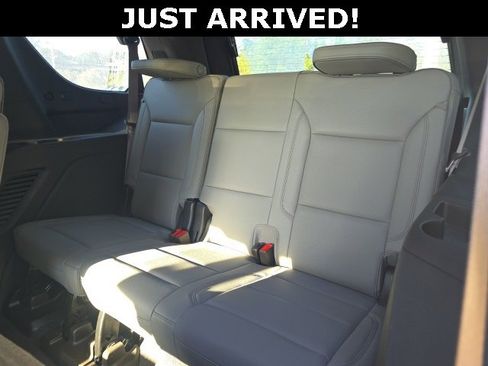Used 2021 GMC Yukon SLT w/ SLT Luxury Package image 9