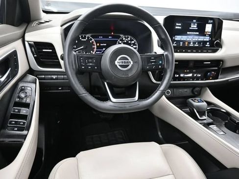 Used 2021 Nissan Rogue SL w/ Premium Package AWD/4WD image 11