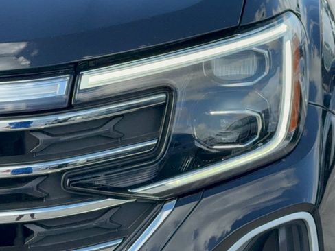 Used 2024 Volkswagen Atlas SE FWD image 12