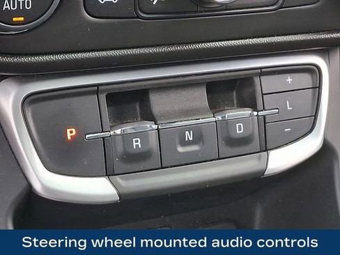 Used 2022 GMC Terrain SLE w/ Driver Convenience Package image 11