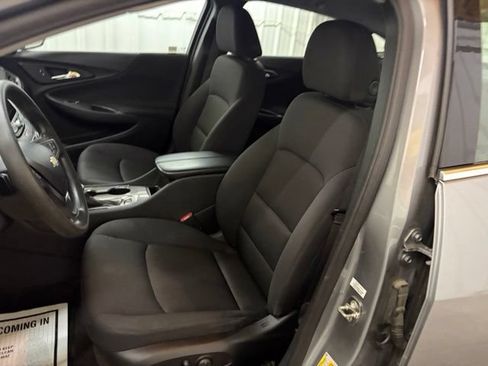 Used 2023 Chevrolet Malibu LT FWD image 25