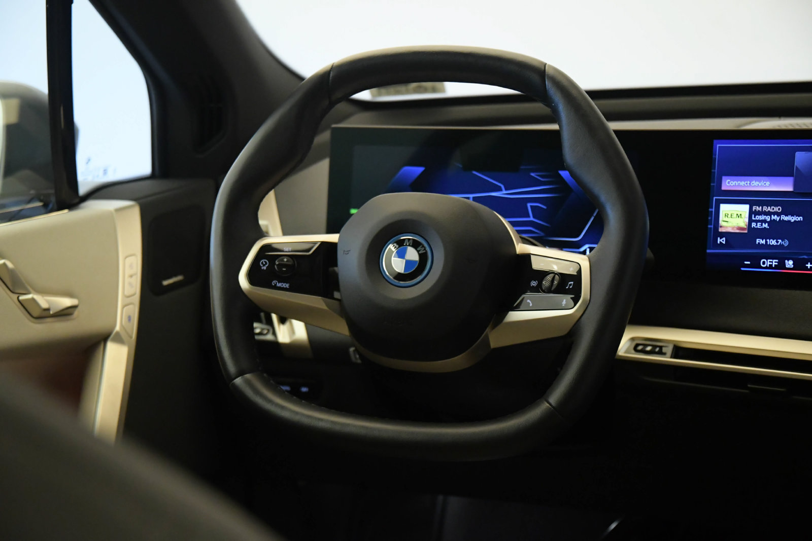 Certified 2024 BMW iX xDrive50 w/ Sport Package AWD/4WD image 12