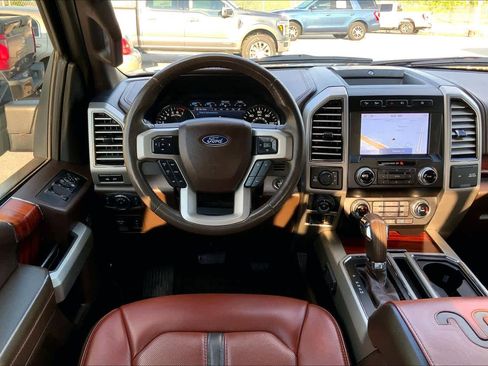 Used 2019 Ford F150 King Ranch w/ Equipment Group 601A Luxury AWD/4WD image 6