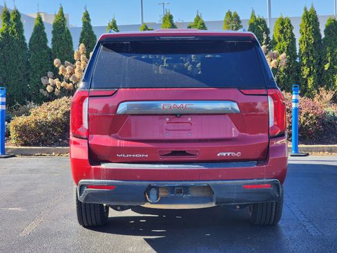 Used 2022 GMC Yukon XL AT4 image 8