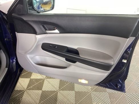 Used 2012 Honda Accord LX image 16
