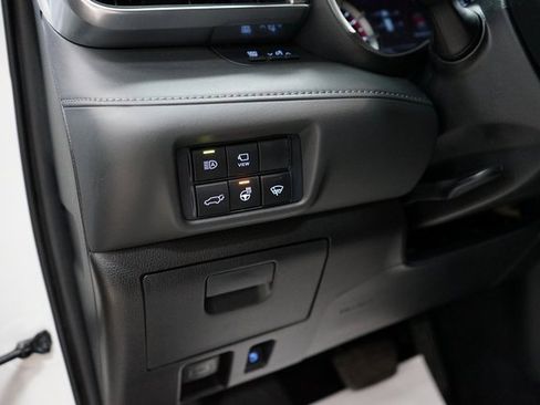 Used 2021 Toyota Highlander Platinum image 33