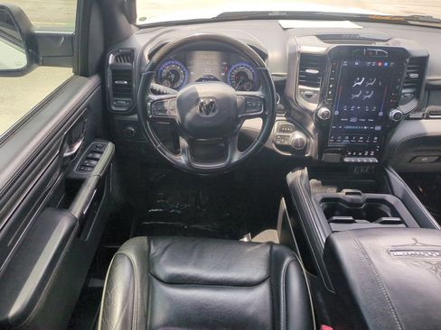 Used 2022 RAM 1500 Limited w/ Body Color Bumper Group AWD/4WD image 17