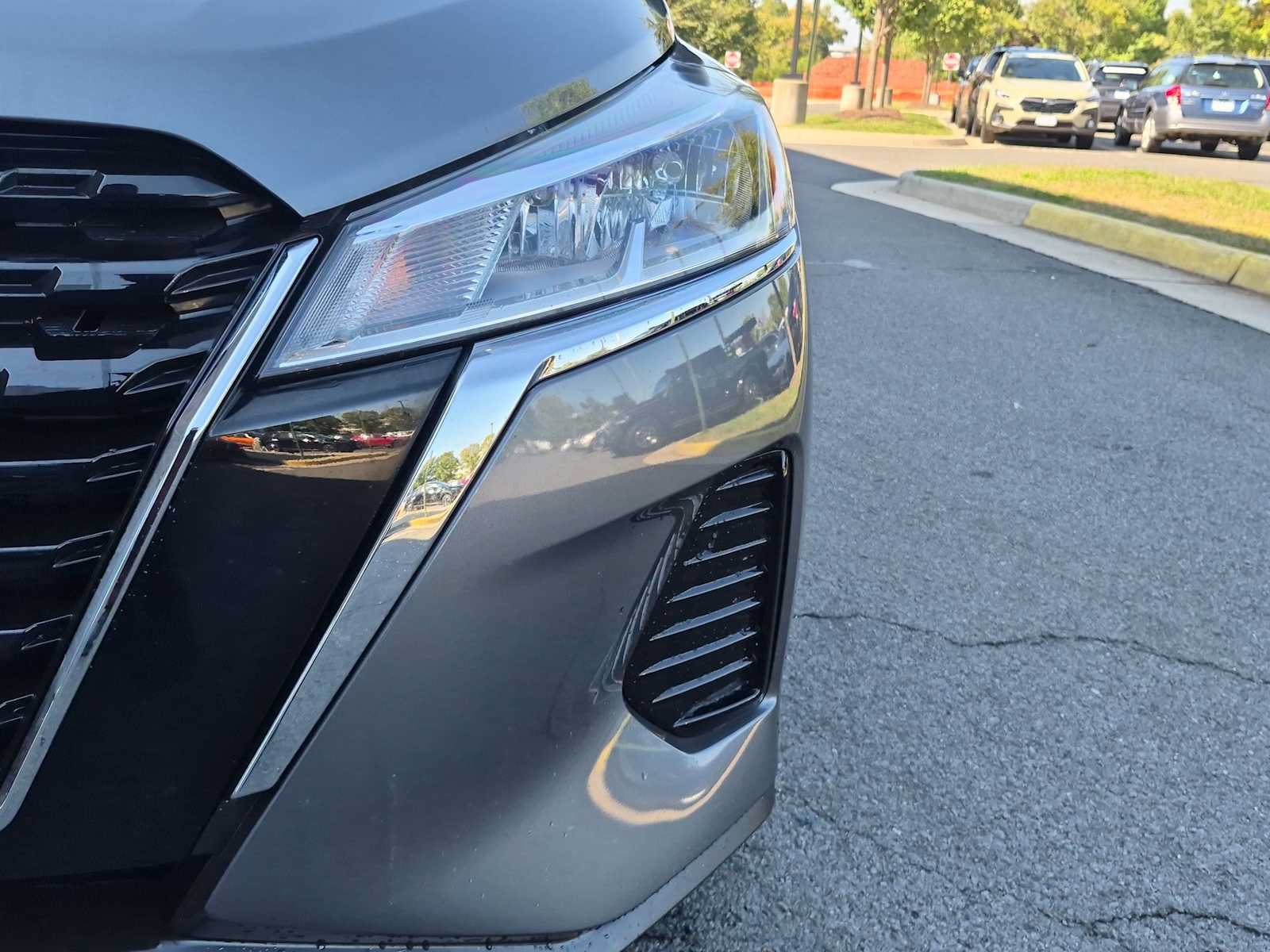 Used 2025 Nissan Kicks Play S FWD image 11