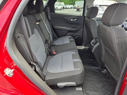 Used 2024 Chevrolet Blazer LT w/ Convenience Package FWD image 16
