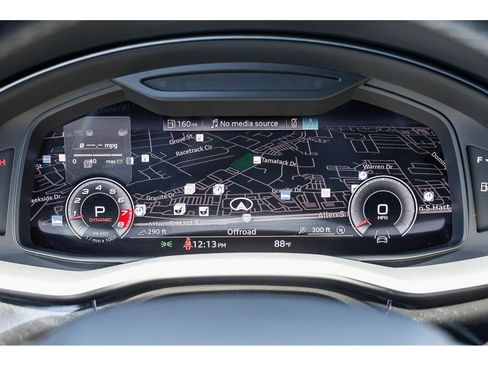 Used 2022 Audi SQ8 Premium Plus AWD/4WD image 25