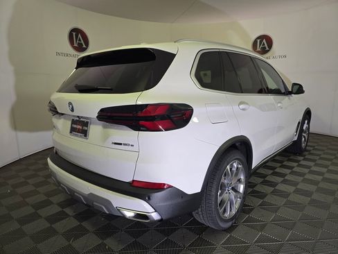 New 2026 BMW X5 xDrive50e w/ Climate Comfort Package image 4