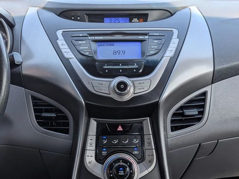 Used 2013 Hyundai Elantra GLS w/ Preferred Pkg FWD image 15