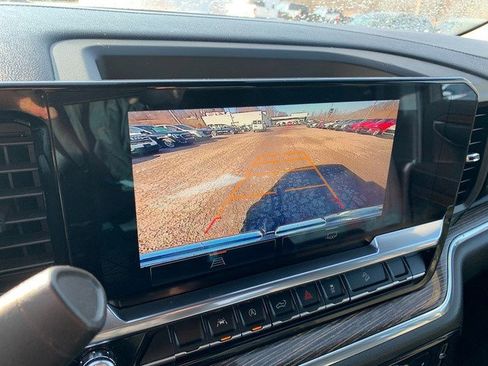 Certified 2024 GMC Sierra 1500 SLE image 30