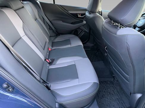 Used 2025 Subaru Outback Onyx Edition image 13