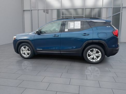 Used 2020 GMC Terrain SLE w/ Driver Convenience Package FWD image 5