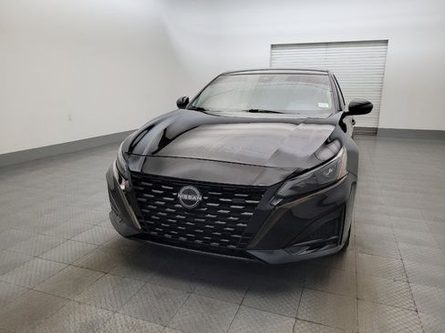 Used 2025 Nissan Altima 2.5 SR FWD image 15