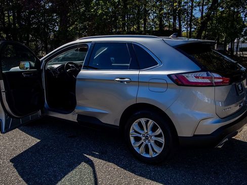 Used 2020 Ford Edge Titanium w/ Cargo Accessory Package image 7