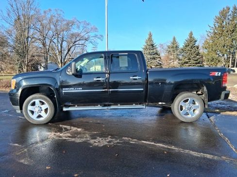 Used 2013 GMC Sierra 2500 Denali w/ Suspension Package, Off-Road image 6