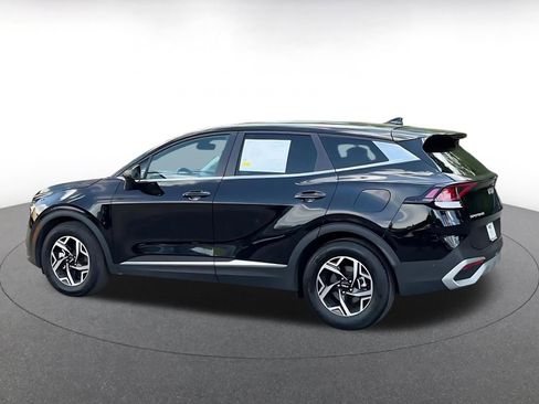 Used 2025 Kia Sportage LX image 10