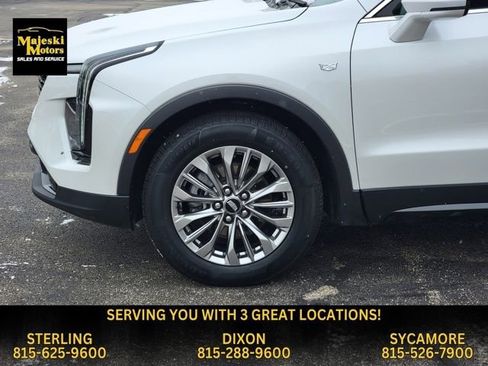 Used 2024 Cadillac XT4 Premium Luxury image 17