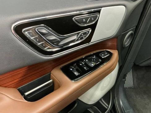 Used 2024 Lincoln Navigator L Reserve AWD/4WD image 14