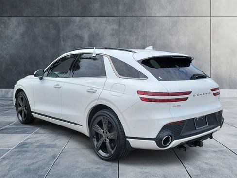 Used 2025 Genesis GV70 2.5T w/ Sport Prestige Package AWD/4WD image 4