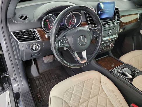Used 2018 Mercedes-Benz GLS 550 4MATIC image 18
