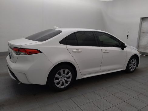 Used 2021 Toyota Corolla LE image 10