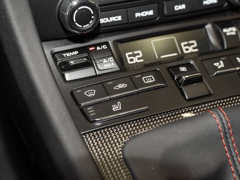 Used 2018 Porsche 911 GT3 RWD image 37