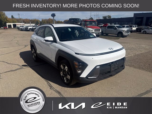 Used 2025 Hyundai Kona SEL AWD/4WD image 1